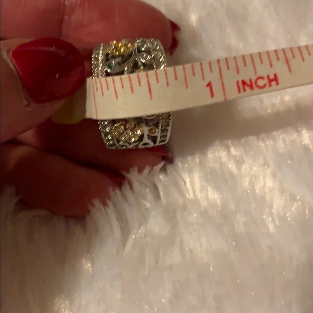 Beautiful Ring - Picture 3 of 4